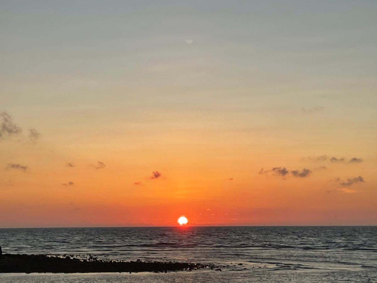 墾丁 後灣 微風海岸海景民宿 Checheng Exteriör bild